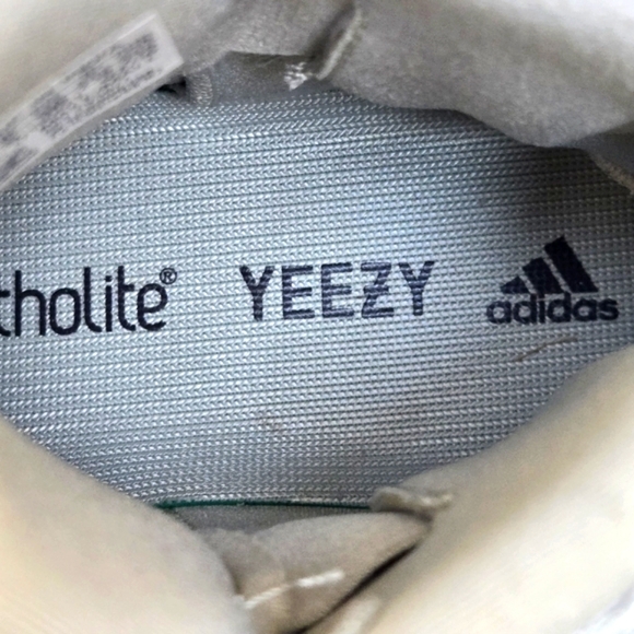 Yeezy Season 7 Desert Boot Taupe  US 5.5 - Picture 8 of 8